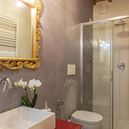 Villa Torre Ginestre 12, Emma