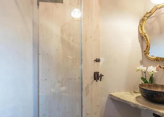 Villa Torre Ginestre 12, Emma